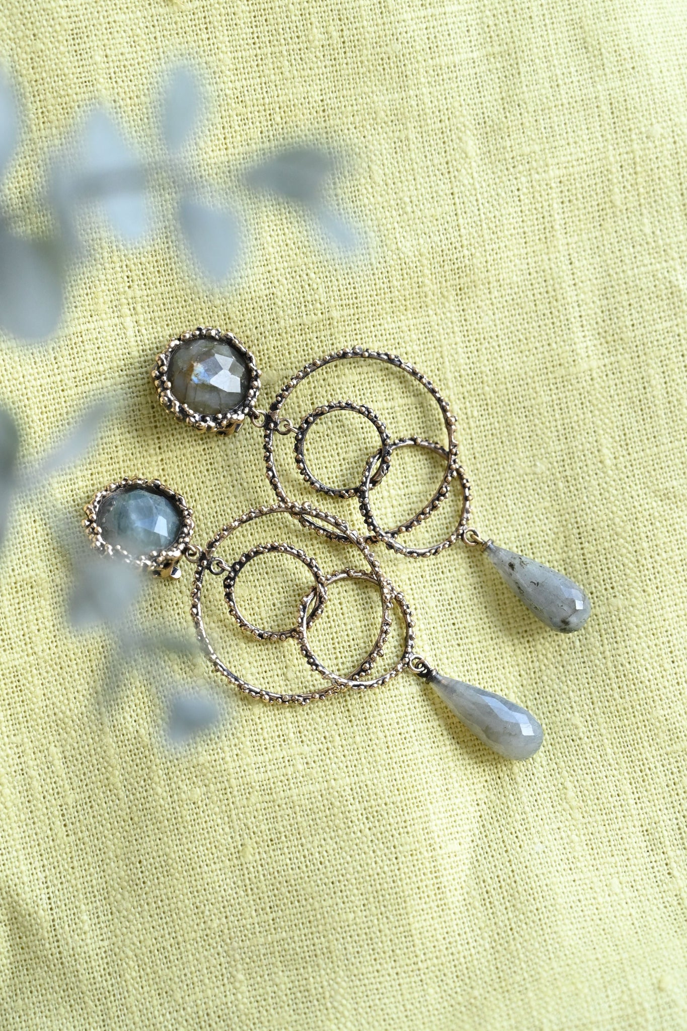 AILA ダニエラデマルキ