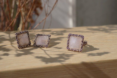 【ローズクォーツ】愛と美の象徴。石言葉や効果について~芦屋セレクトショップAILA~