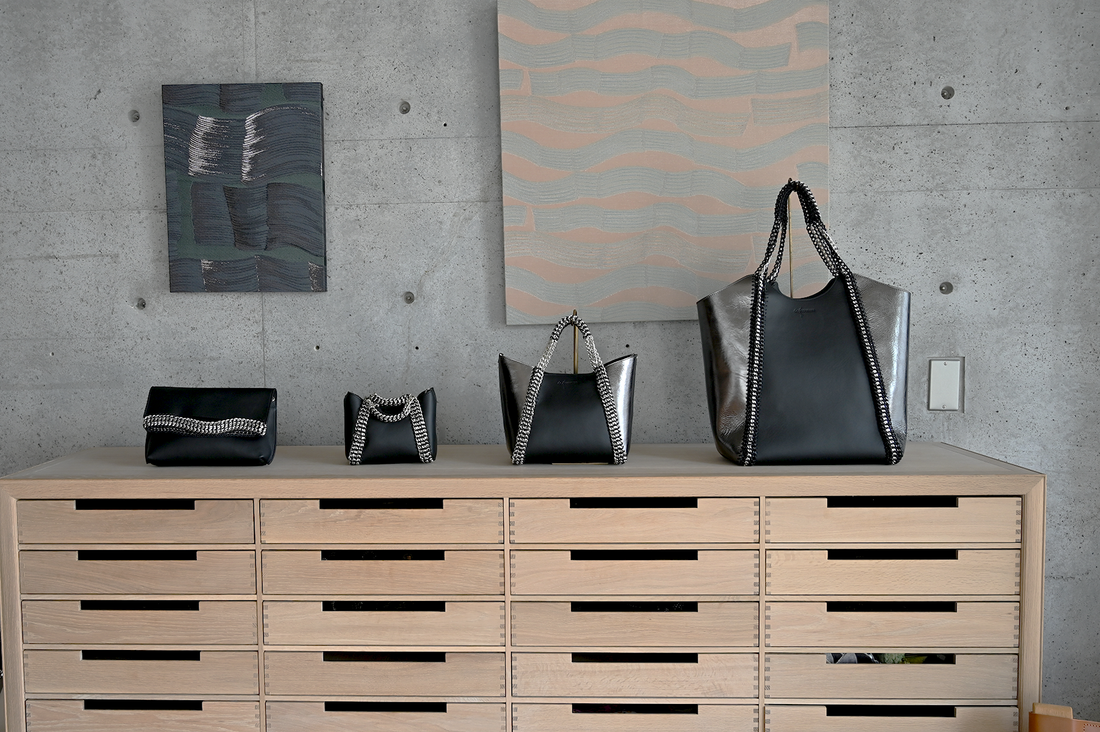 BAGのサイズにお迷いの方必見！de coutureのサイズ比較 ～芦屋セレクトショップ AILA～
