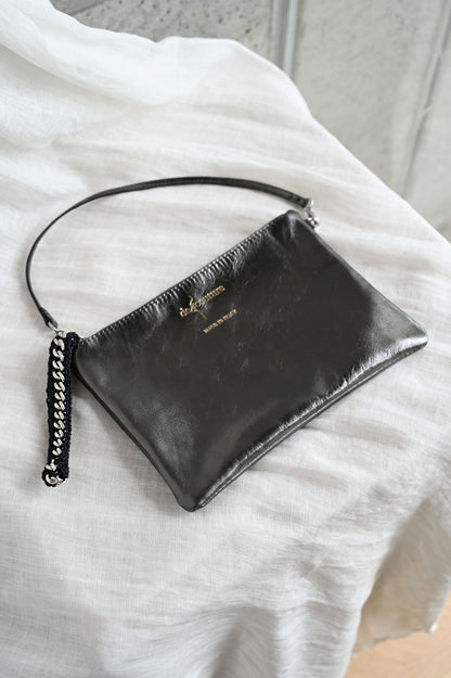 デ・クチュール/de Couture<br>チェーン レザー トートバッグ  LL size (ポーチ付)<br>Metallic Black / Black メタリックブラック/ブラック