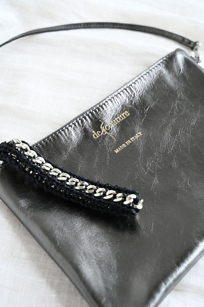 デ・クチュール/de Couture<br>チェーン レザー トートバッグ  LL size (ポーチ付)<br>Metallic Black / Black メタリックブラック/ブラック