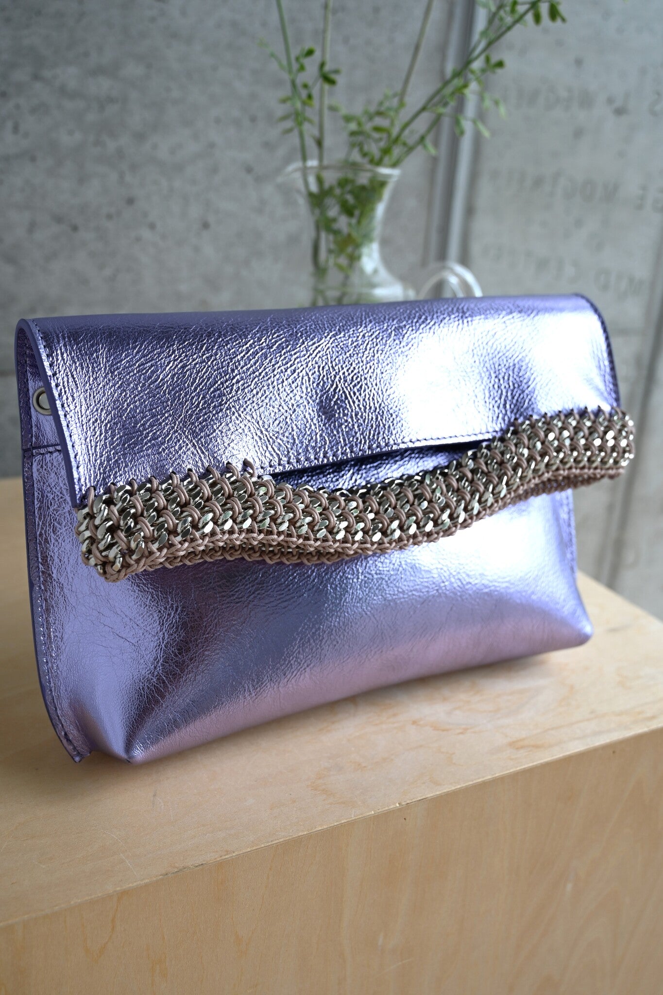 デ・クチュール/de Couture<br>クラッチバッグ（ショルダーベルト付） <br> Metalic Lavender  メタリックラベンダー