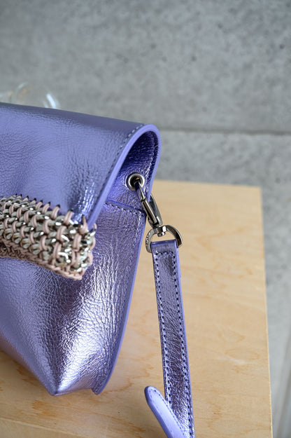 デ・クチュール/de Couture<br>クラッチバッグ（ショルダーベルト付） <br> Metalic Lavender  メタリックラベンダー