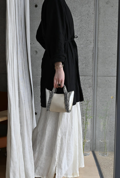 デ・クチュール/de Couture<br>2WAY チェーン レザー トートバッグ SSサイズ (ショルダーベルト付)<br>Ivory / Metalic Silver アイボリー/メタリックシルバー