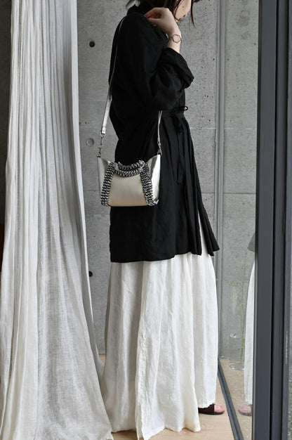 デ・クチュール/de Couture<br>2WAY チェーン レザー トートバッグ SSサイズ (ショルダーベルト付)<br>Ivory / Metalic Silver アイボリー/メタリックシルバー