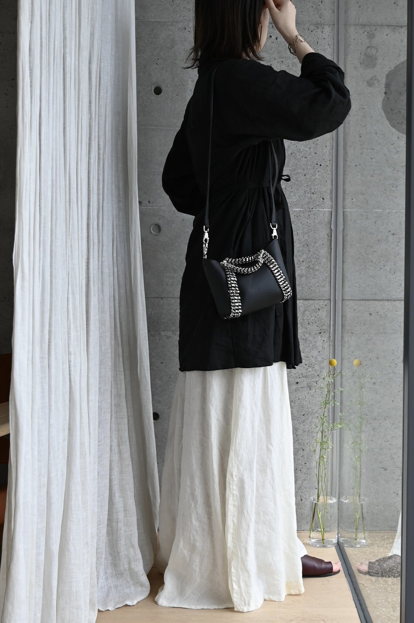 デ・クチュール/de Couture<br>2WAY チェーン レザー トートバッグ SSサイズ (ショルダーベルト付)<br>Black ブラック