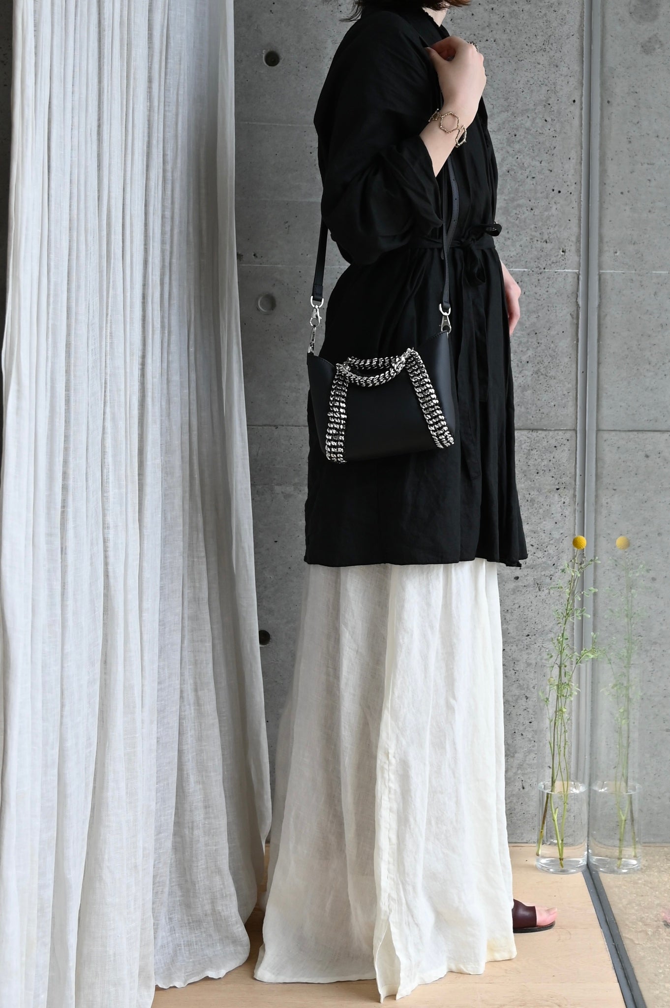 デ・クチュール/de Couture<br>2WAY チェーン レザー トートバッグ SSサイズ (ショルダーベルト付)<br>Black ブラック