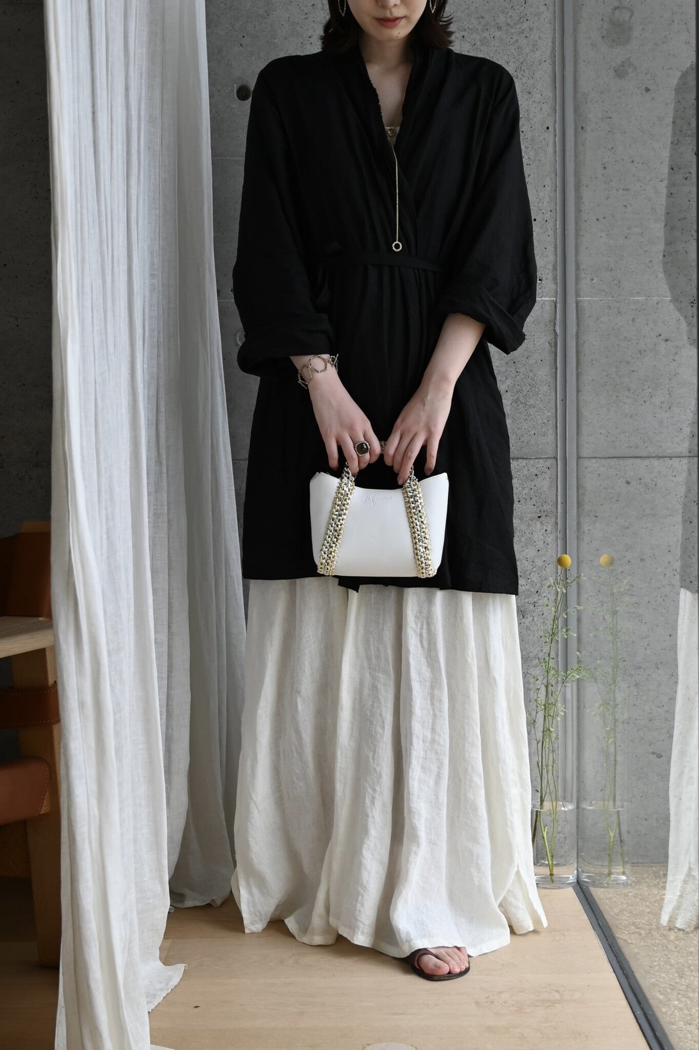 デ・クチュール/de Couture<br>2WAY チェーン レザー トートバッグ SSサイズ (ショルダーベルト付)<br> White ホワイト