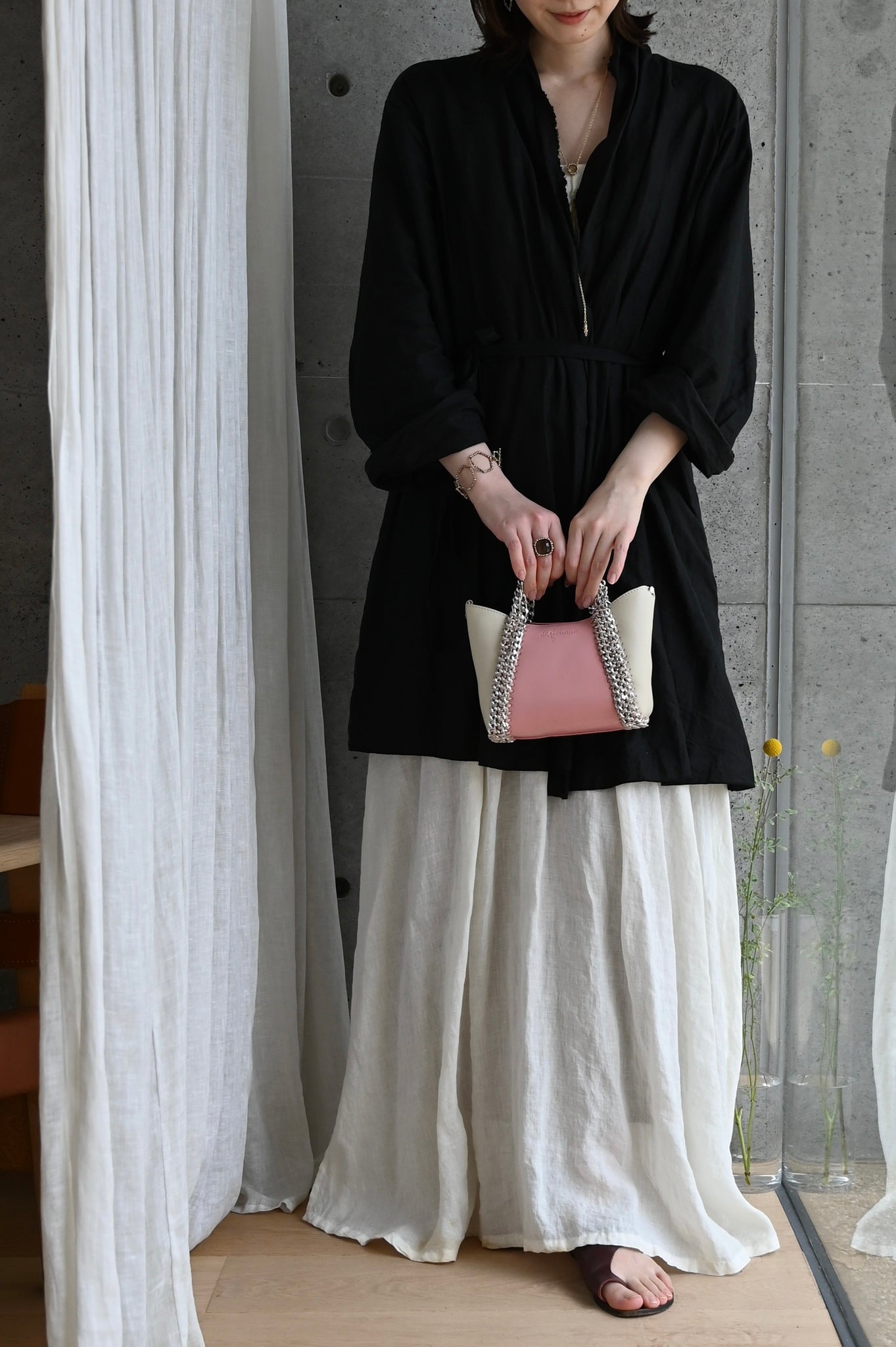 デ・クチュール/de Couture<br>2WAY チェーン レザー トートバッグ SSサイズ (ショルダーベルト付)<br>Pink / Ivory  ピンク/アイボリー