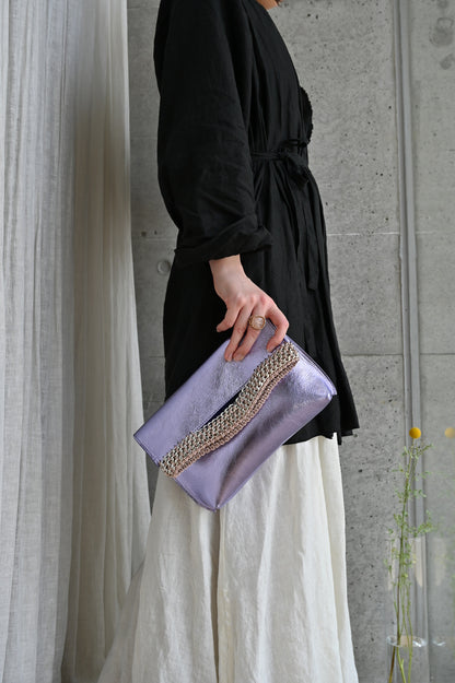 デ・クチュール/de Couture<br>クラッチバッグ（ショルダーベルト付） <br> Metalic Lavender  メタリックラベンダー