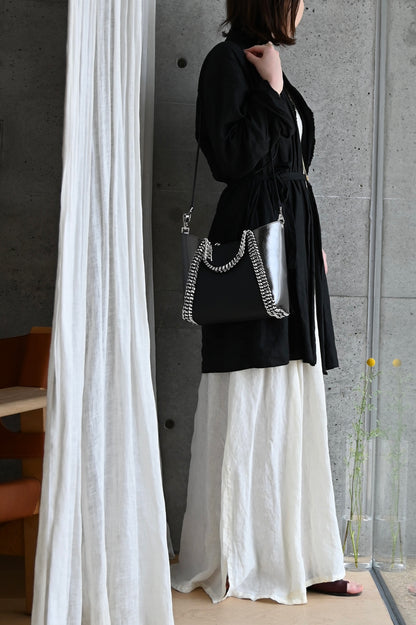 デ・クチュール/de Couture<br>2WAY チェーン レザー トートバッグ S size (ショルダー/ポーチ付)<br> Black /Metalic Brack ブラック/メタリックブラック （チェーン：シルバーカラー）