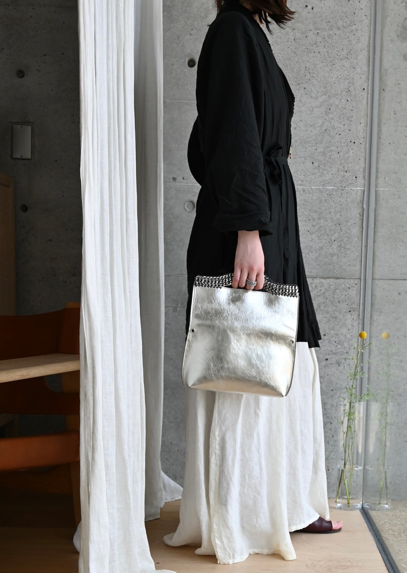 デ・クチュール/de Couture<br>クラッチバッグ（ショルダーベルト付） <br> Metalic Silver メタリックシルバー