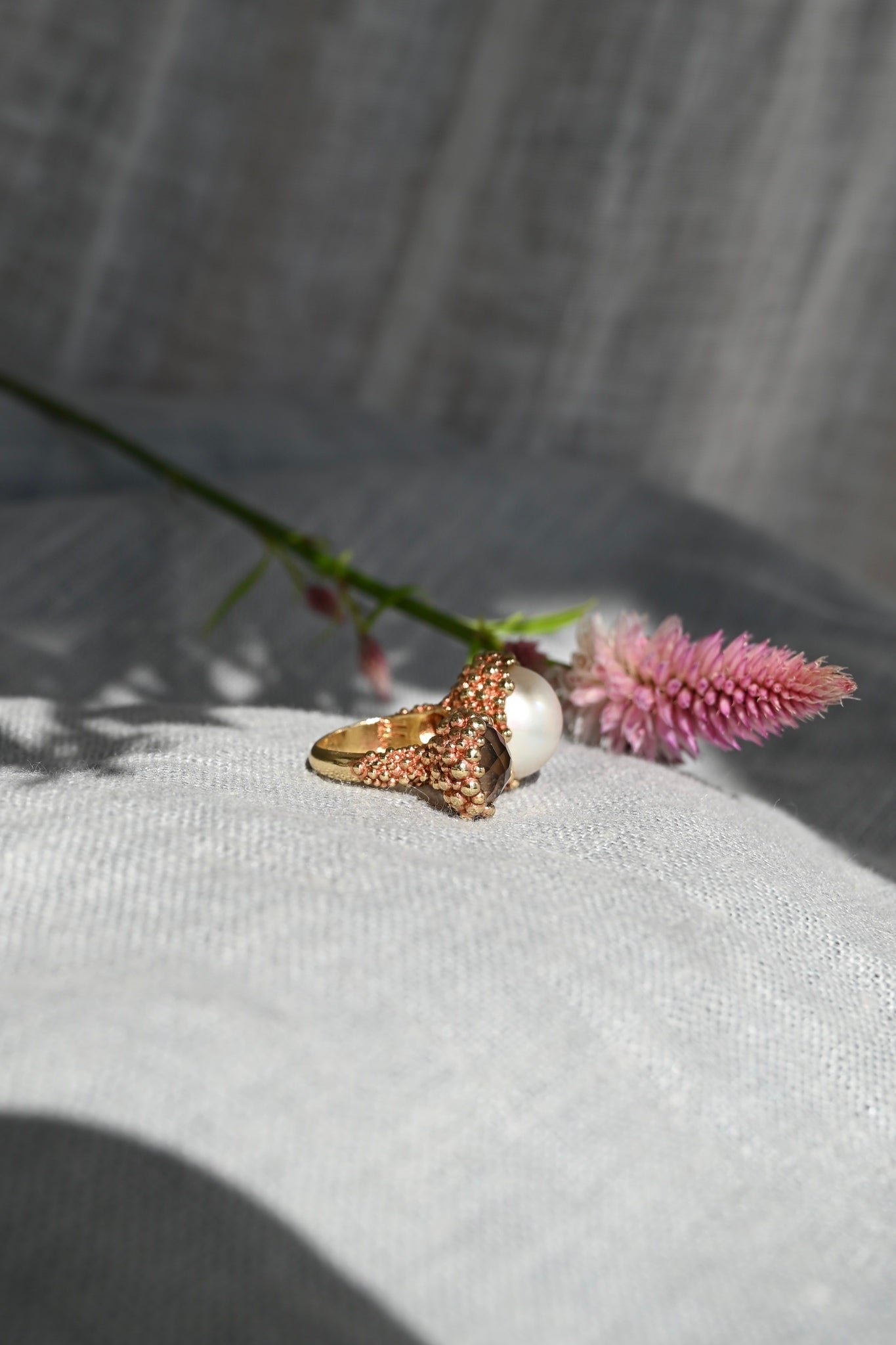 ダニエラデマルキ / Daniela de Marchi <br> BIG BANG Collection <br>リング（Ring)［AN0232 ORA  パール/スモーキークオーツ］Free Size