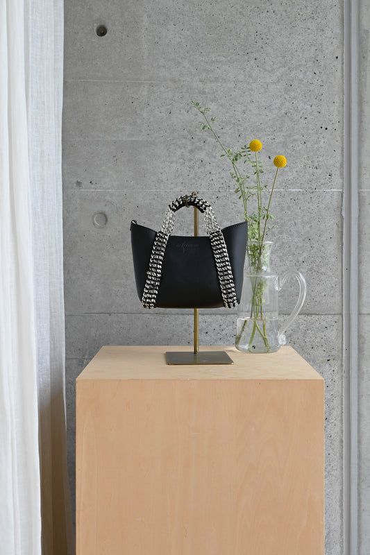 デ・クチュール/de Couture<br>2WAY チェーン レザー トートバッグ SSサイズ (ショルダーベルト付)<br>Black ブラック