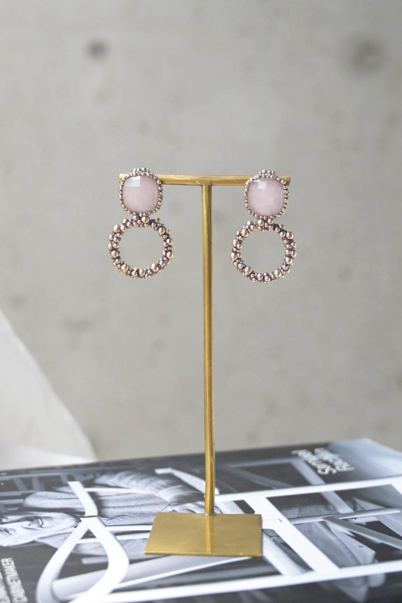 ダニエラデマルキ/Daniela de Marchi<br>La Voce Collection<br>イヤリング（Earrings）［OR1406 OVI ローズクォーツ］